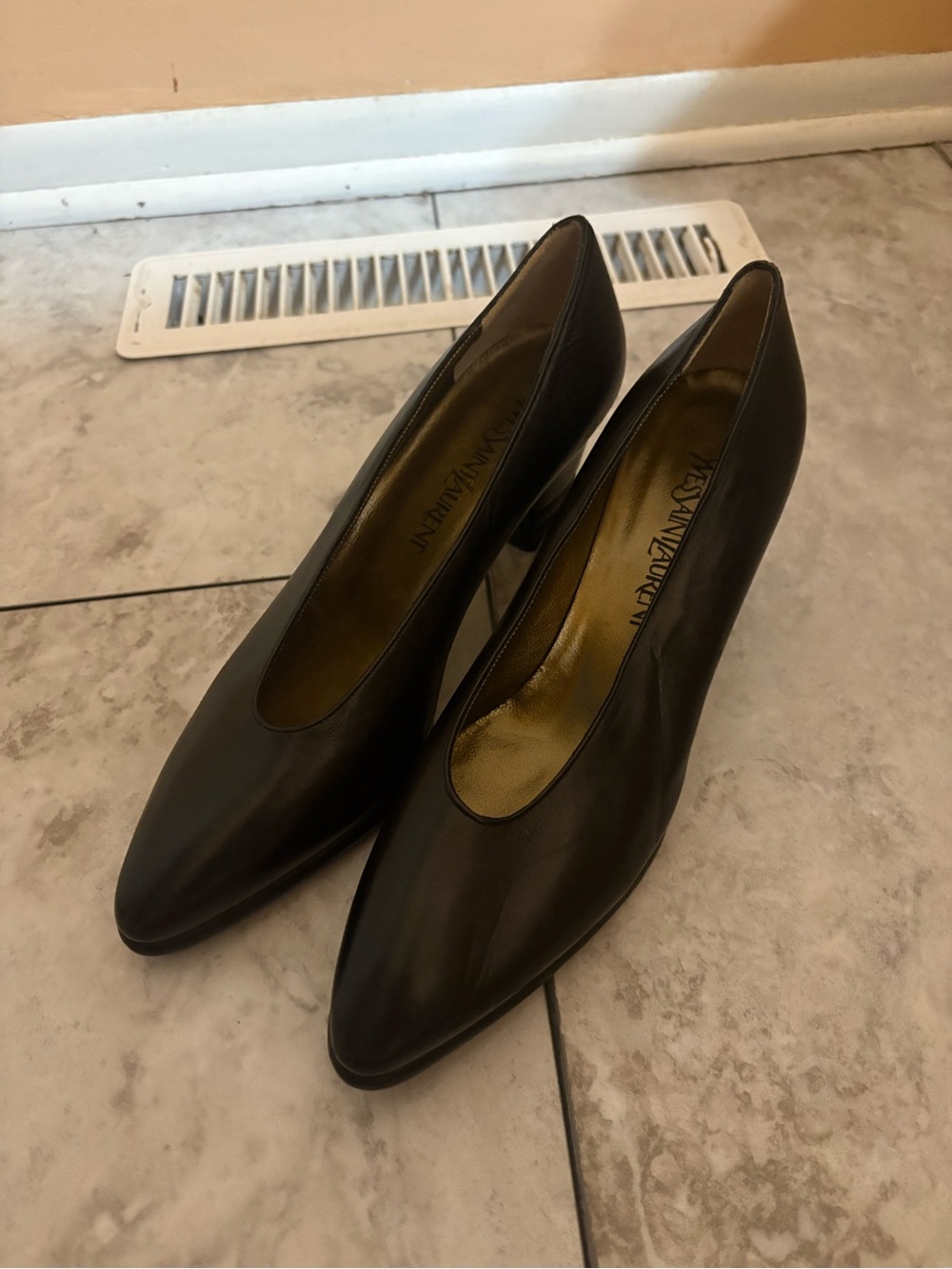 Yves Saint Laurent YSL vintage black leather heels